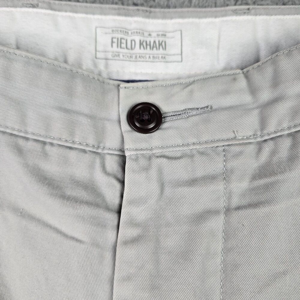 Dockers Field Khakis Mens 34 32 Tan Beige Straight Mid Rise Flat Front Pockets - Picture 4 of 11